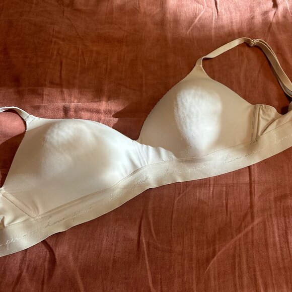 WEAR EVERYWHERE LIGHTLY LINED WIRELESS BRA Victoria's Secret Pink - size 38C - Picture 3 of 5